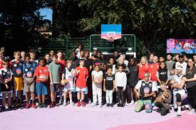 Saunders recreation park is a park in england. Artist Revamps Run Down Basketball Court In Saunders Park Brighton The Argus