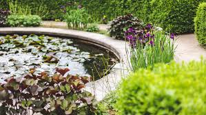 Bornim in potsdam machte er mit berühmt. Der Karl Foerster Staudengarten In Den Garten Der Welt