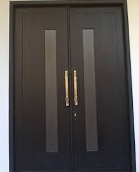 Pintu kupu tarung adalah pintu yang terdiri atas dua daun pintu yang sistem pengoperasian nya dibuka dan ditutup kembali yang digerakkan oleh pegas. Desain Pintu Kupu Tarung Polos Tampak Modern Rumahminimalispro Com