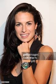 Candice Moran's Instagram, Twitter & Facebook