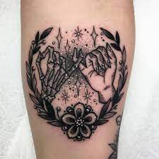 750 x 742 jpeg 47 кб. Tattoo Uploaded By Roberto Euan Tattoo By Roberto Euan Robertoeuan Newtraditional Illustrative Blackandgrey Skeleton Pinkyswear Hand Wreath Flower Leaves Stars Sparkle 539598 Tattoodo