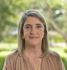 Magda Narvaez's Instagram, Twitter & Facebook