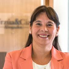 Urzúa & Cía -Abogados-