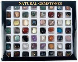 Edelstenen en mineralen hebben eigenschappen die lichamelijke, emotionele en geestelijke spanningen kunnen oplossen. Bol Com Geschenkdoos 56 Diverse Edelstenen Edelsteen 1 1 5