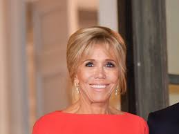 Compte non officiel de notre belle et élégante première dame brigitte macron. Brigitte Macron Her 5 Beauty Secrets To Look Younger Fashion Diiary 1 Source For Fashion Lifestyle Inspiration
