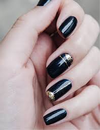 | huge nail art compilation. 10 Ideas De Unas Negras Super Sofisticadas Para Las Fiestas De Fin De Ano Glamour