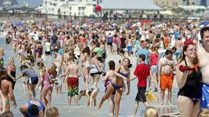 They offer white sand, a the beach doesn't have the fine sand that clearwater beach does, but it's still good, and it provides a lot. Clearwater Beach Has Another Booming Spring Break