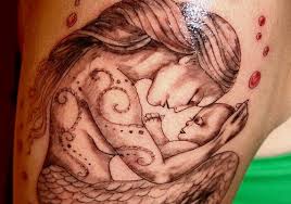 However, this tattoo design found unmatched popularity among tattoo lovers after the success of the disney. 15 Simple And Traditional Mermaid Tattoo Designs