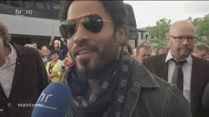 See lenny kravitz pictures, photo shoots, and listen online to the latest music. Lenny Kravitz In Wetzlar Youtube