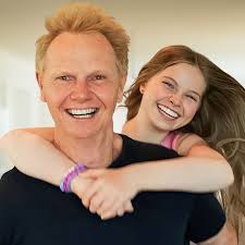 Happy #nationaldaughtersday @saysaymatter. Pretty cool I spent today  working and traveling with you. I love you, little girl.