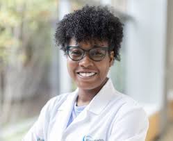 Latoya Gayle's Instagram, Twitter & Facebook