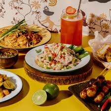 Whether you want to host a thai themed wedding, birthday or just a simple dinner with family and friends… there are a few things as a result light plays a central theme in thai culture and traditions. The Best Thai Restaurants In Hong Kong Where To Eat Thai Food