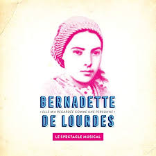 La comédie musicale « bernadette de lourdes » est en pleine répétition dans un espace robert hossein complètement restructurée, modernisée, climatisée, sonorisée et éclairée avec des technologies de pointe pour recevoir jusqu'à 1500 personnes par spectacle. Bernadette De Lourdes Multi Artistes Amazon Fr Musique