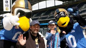 Maybe you would like to learn more about one of these? Bombers Announce 2019 Fan Fest Winnipeg Blue Bombers