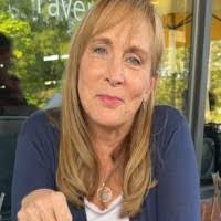 Sarah Jacobs's Instagram, Twitter & Facebook