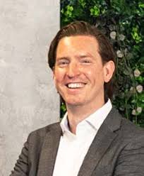 EEN ANDERE WERELD, MAAR SUBTIEL ANDERS