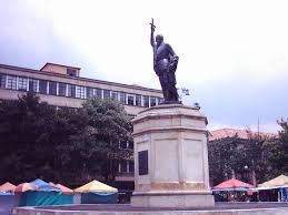 Comandó la expedición de la conquista de la nueva granada (actual colombia) y fundó entre otras la. Archivo Estatua Gonzalo Jimenez Quesada Jpg Wikipedia La Enciclopedia Libre