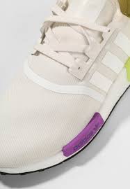 Free delivery and returns on ebay plus items for plus members. Adidas Originals Nmd R1 Sneaker Low Chalk White Sesoye Weiss Zalando De