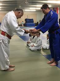 Jeffrey R. Stout على X: "What a great surprise for my son Jeff at USA Stars  Sports Training Center In Oklahoma! Sensei Pat Burris promoted Jeff to  Nidan (2nd Degree Blackbelt). https://t.co/KDLLTV6Plx" /