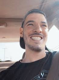 Robin Newbold's Instagram, Twitter & Facebook