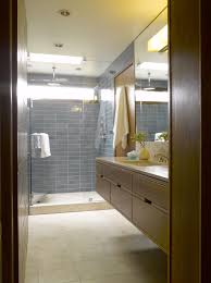 Ahead are 14 midcentury modern bathrooms that aren't afraid to let their beautiful tile shine. Bathroom Remod Ideas Mid Century Modern Bathroom Mid Century Bathroom Bathroom Design