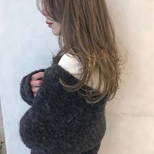 しっかり巻きorゆる巻き 私に似合う巻き髪はどっち 巻き髪 ヘアスタイリング ナチュラルヘア