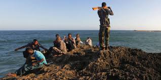 It is bordered by ethiopia to the west, djibouti to the northwest, the gulf of aden to the north, the guardafui channel and somali sea to the east, and kenya to the southwest. Antipiraten Mission Atalanta Bundeswehr Soll Strand Beschiessen Taz De