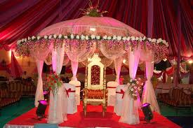 Weddings in india are a large considered a family affair where members of the extended family share the responsibility of planning and executing various tasks in indian wedding decorations and designs. Pin On Indian Wedding Decorations Mandaps