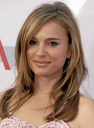 Quelques modèles tendance de cette saison. Coupe De Cheveux Cheveux Mi Long Cheveux Beaute Tendances Et Conseils 2016 2017 Coupe De Cheveux Coiffure Cheveux Lisse Coupe Cheveux Mi Long