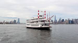 Luxury dinner cruise in new york city. Liberty Belle Nyc Party Boat In Nyc Empire Cruises