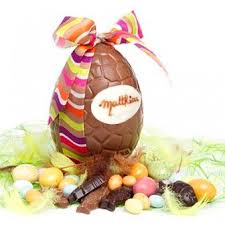 Oeuf De Paques Chocolat Paques Oeufs De Paques Oeufs En Chocolat