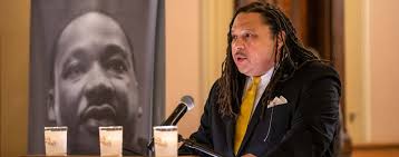 Dean G. Marcus Cole speaks at Walk the Walk Week prayer service