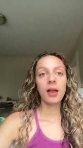 Julia Dicesare's Instagram, Twitter & Facebook