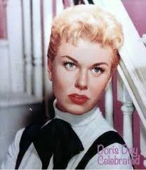 A promotional photo of Doris from her 1954 movie "Young At Heart" 🌸 💖  Movie trivia: This was the last film Doris made as an exclusive contract  player at Warner Brothers. It