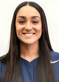 Candace Draper's Instagram, Twitter & Facebook