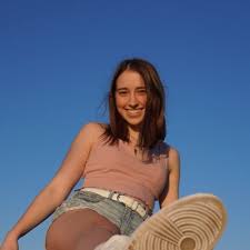 elly walker (ellywalkerr@)