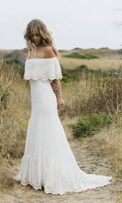 Wir haben hunderte von stilen wie zum beispiel schulter spaghetti rückenfrei oder tiefen v ausschnitt usw mit verschiedenen materialien spitze satin chiffon organza. Pin Auf Gartenhochzeit
