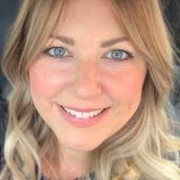 30+ "Hillary Mann" profiles