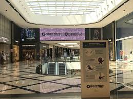 A milano e in tutta la lombardia i centri commerciali saranno chiusi per tutto il weekend. Im3aelaver Zjm