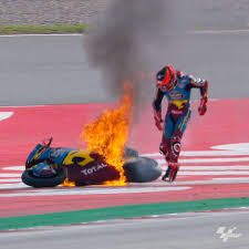 Augusto fernández le dedicó el histórico triunfo del cádiz al real madrid a su padre fallecido. Motogp Fernandez Fire Facebook