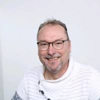 100+ "Steven Horst" profiles