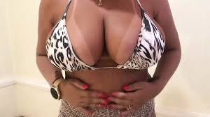 Hot Youtuber Kamila Silva - Passing Lotion on Her Sexy Body: Bikini Ass Porn  | xHamster