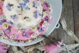 Pökeln ist ein uralter prozess, um fleisch zur späteren verwendung haltbar zu machen. Kandierte Bluten Fur Eine Sagenhafte Muttertagstorte Mit Liebe Gemacht