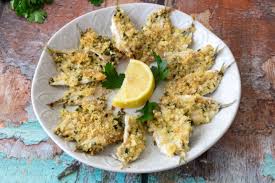 Le alici al gratin sono un secondo piatto di pesce al forno semplice e veloce da preparare. Ricetta Alici Gratinate Al Forno Un Secondo Piatto Facile E Gustoso Dissapore