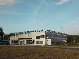 Zielona góra to piękne miasto malowniczo położone na wzgórzach województwa lubuskiego, w jego samym sercu, na zboczu doliny rzeki odry, która przecina. Zielona Gora Airport Wikipedia