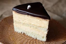 Le Lait D Oiseau Gateau Legendaire Et Aerien De L Epoque Sovietique Gateaux Et Desserts Idee Gateau Gateaux Alimentaires