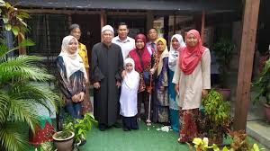 Official twitter account for yb senator datuk dr. Bila Dah Berjaya Nanti Jangan Lupa Bawa Mak Ayah Jumpa Pakcik Ya Mufti Sebak Bertentang Mata Dengan Murid Pimpin Ibu Bapa Buta Viral Mstar