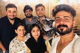 ShahinaRashid (@shahinarashid12) • Instagram photos and videos