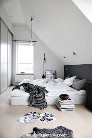 Lasciati ispirare dalle nostre camera da preferenza divertente camerette per ragazze tumblr camerette ~ camera da cv09 by: 35 Eleganti Camere Da Letto In Bianco E Nero Nero Stan Construction Career Days