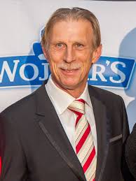 Urmareste aici toate noutatile sportive, evenimente, meciuri, rezultate si informatii despre sportivi! Christoph Daum Wikipedia